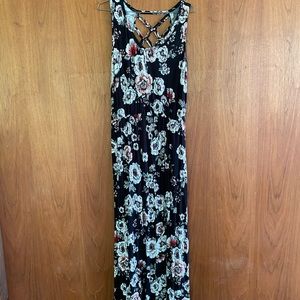 Maurices maxi dress size medium